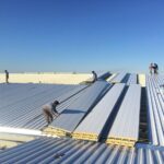 مزایا و معایب ورق پلی کربنات در پوشش سقف صنعتی و تأثیر آن بر هزینه ساخت و نگهداری